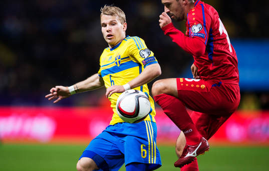 Sveriges Oscar Lewicki och Moldaviens Artur Patras