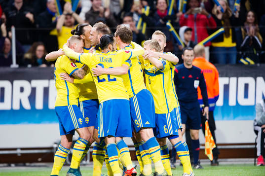 Sveriges spelare jublar