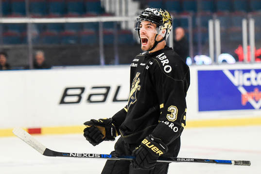 s Markus Lauridsen jublar