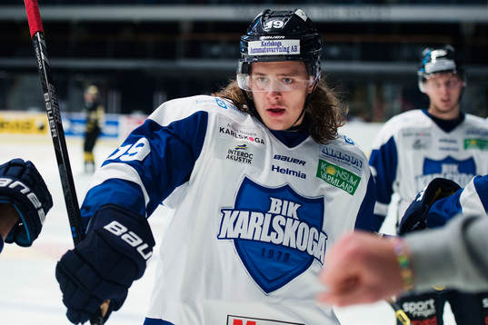 Karlskogas Carl Persson jublar
