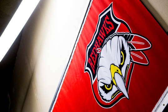 Malmö Redhawks klubbmärke på en vepa