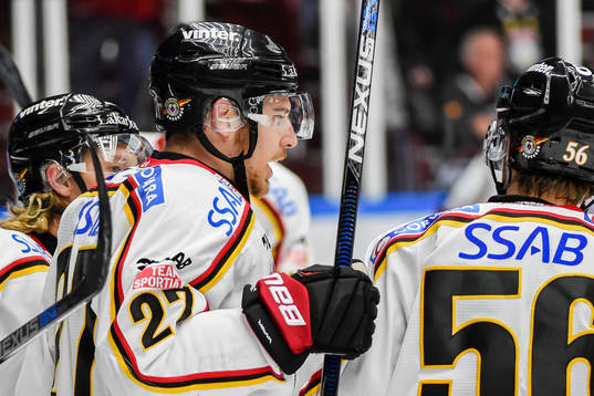Luleås Brendan Mikkelson jublar