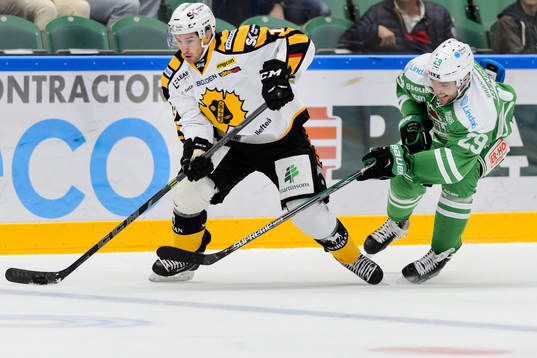 Skellefteås Andrew Calof mot Rögles Ludvig Rensfeldt