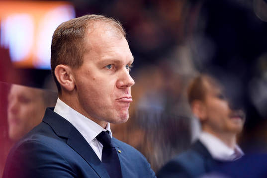 s tränare Johan Lindbom