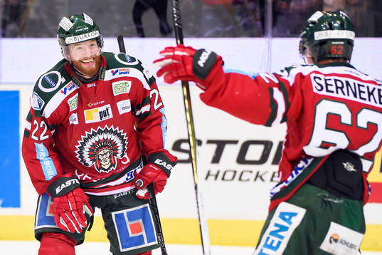 Frölundas Robin Figren och Artturi Lehkonen firar