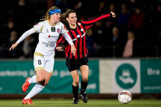 Rosengårds Josee Belanger och Vantaas Netta Koso
