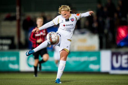 Rosengårds Ebba Wieder laddar för skott
