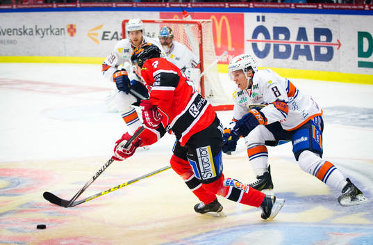 Örebros Alexander Hellström och Växjös Ville Varakas