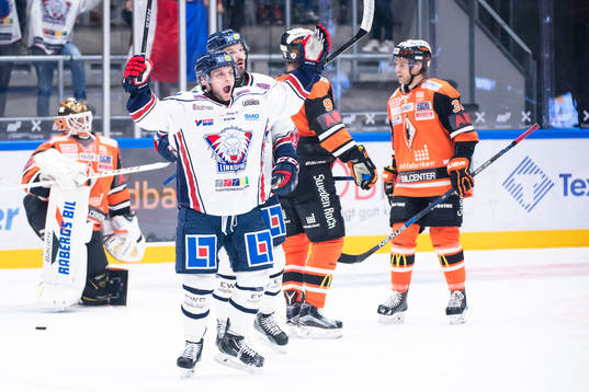 Linköpings Chad Billins har gjort 3-0