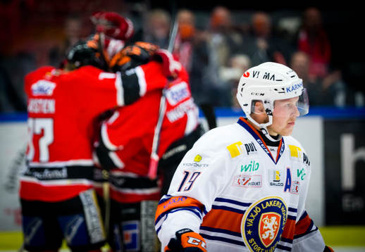 Örebros Greg Squires gör 2-2 och Växjös Tuomas