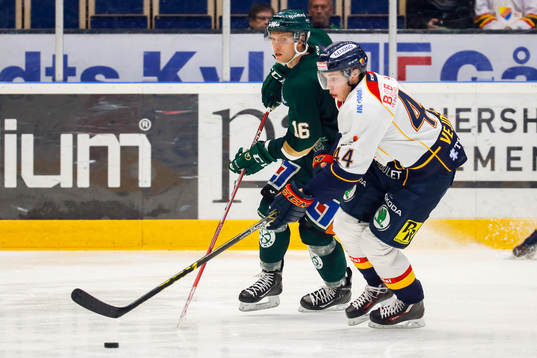 Färjestads Johan Ryno och Djurgårdens Lukas Vejdemo