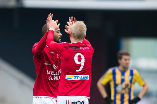 Trelleborgs Salif Camara Jönsson och Fabian Karlsson jublar