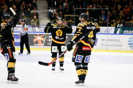 Skellefteås Tim Heed jublar