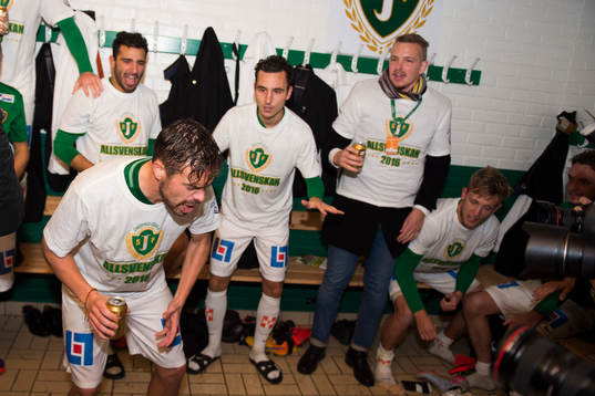 Jönköpings Fredric Fendrich leder allsången i