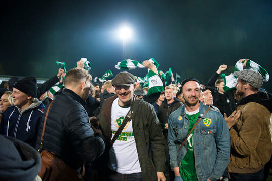 Glada Jönköpings supportrar