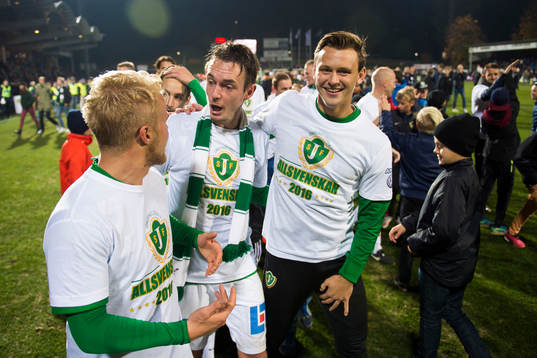 Jönköpings Sebastian Holmkvist, Daryl Smylie och Tim