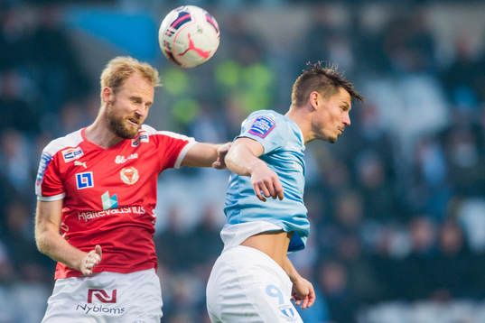 Kalmars Markus Thorbjörnsson i nickduell med Malmös