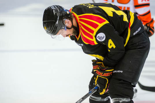 Brynäs Johan Alcén har ont