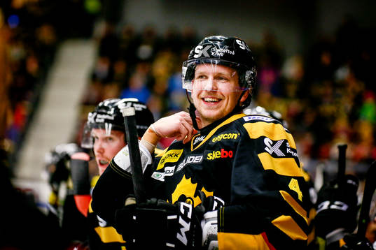 Skellefteås Tim Heed jublar