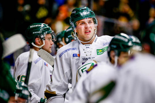 Färjestads Daniel Gunnarsson deppar