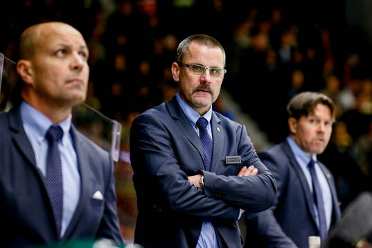 Färjestads tränartrio från vänster, assisterande