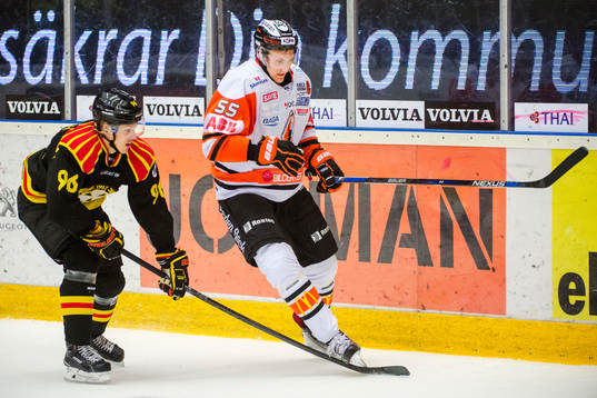 Brynäs Oskar Lindblom med sin klubba