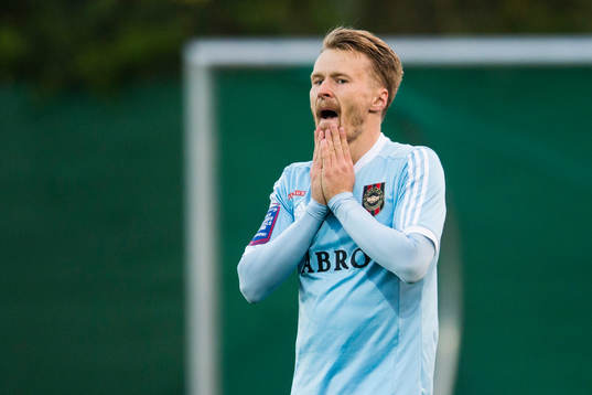 Brommapojkarnas Jacob Une Larsson