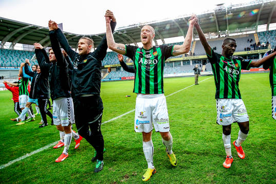 GAIS Björn Andersson tackar publiken