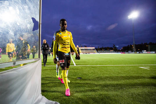 Bläddra bland fler bilder av Fotboll, Superettan, Assyriska - Mjällby