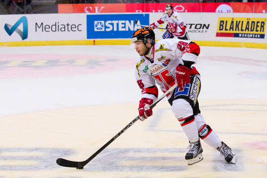 Örebros Greg Squires
