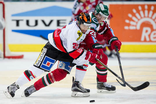 Örebros Greg Squires