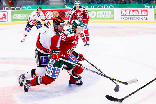 Örebros Alexander Hellström och Frölundas Andreas Johnson