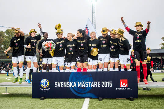Rosengårds spelar jublar