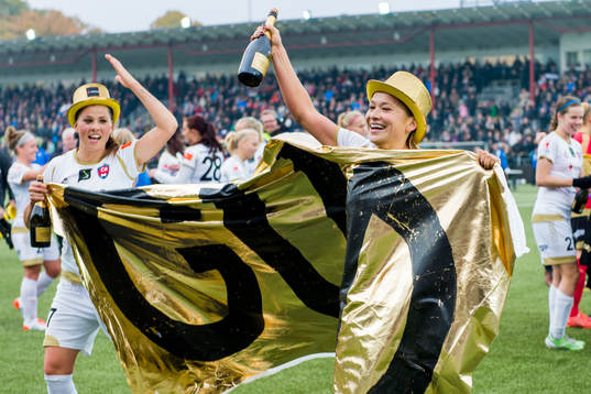 Rosengårds Sara Björk Gunnarsdottir och Alexandra Riley