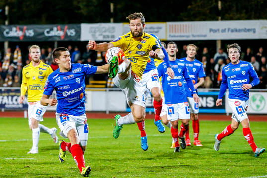 Falkenbergs David Svensson med målchans