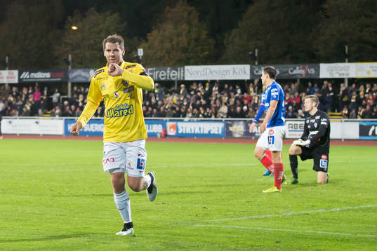 Falkenbergs Stefan Rodevåg jublar