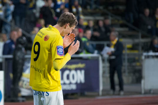 Falkenbergs Gustaf Nilsson jublar