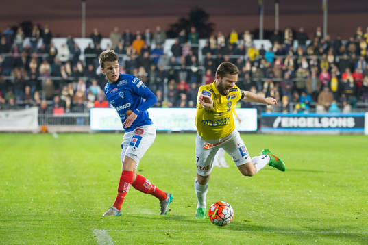 Åtvidabergs Simon Skrabb och Falkenbergs David Svensson