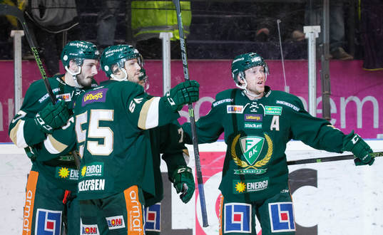 Färjestads John Persson (v), Ole-Kristian Tollefsen och