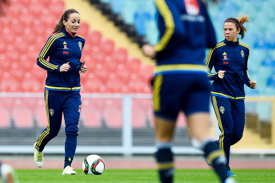 Sveriges Kosovare Asllani