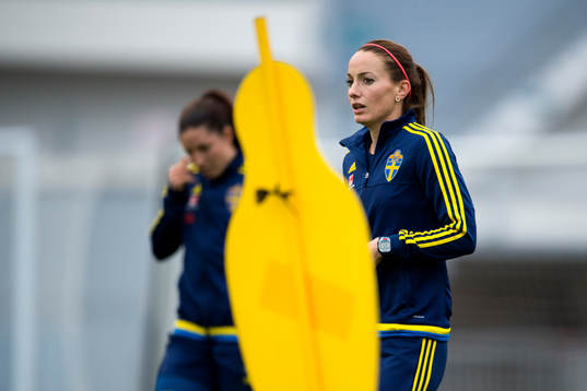 Sveriges Kosovare Asllani