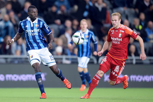 Djurgårdens Omar Colley och IFK Göteborgs Gustav Engvall