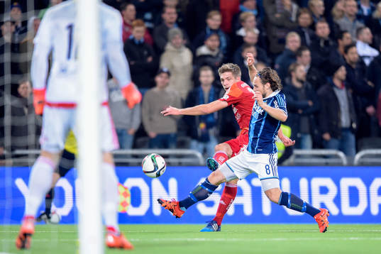 IFK Göteborgs Mikael Boman och Djurgårdens Kevin Walker