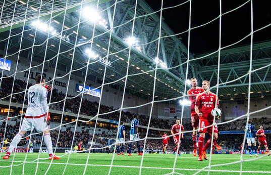 IFK Göteborgs Sebastian Eriksson och Gustav Engvall jublar
