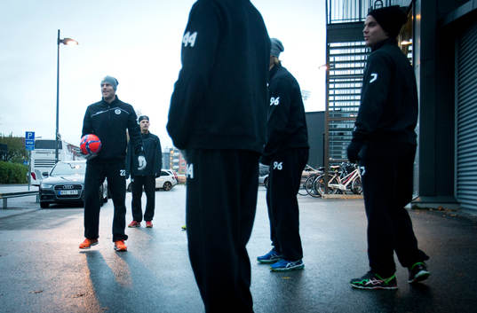 Brynäs spelare Jörgen Sundqvist, Oskar Lindblom och