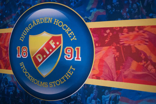 En skylt som visar Djurgårdens sköld ishockeymatchen i