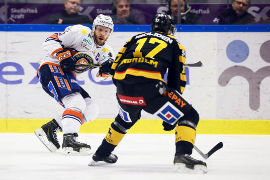 Skellefteås Pär Lindholm och Växjös Liam Reddox
