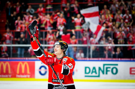 Örebros Alexander Anderberg är glad