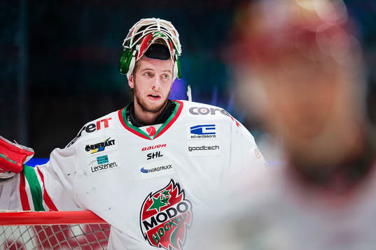 Modos målvakt Adam Reideborn