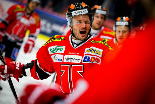 Örebros Johan Wiklander gör 2-3 och jublar